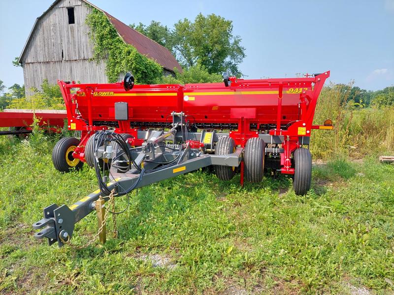 Planting & Seeding  Sunflower Grain Drill 9413-15 Photo